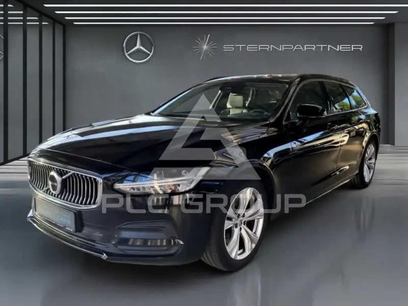 2022 Volvo V90