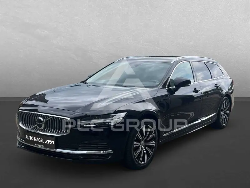 2022 Volvo V90