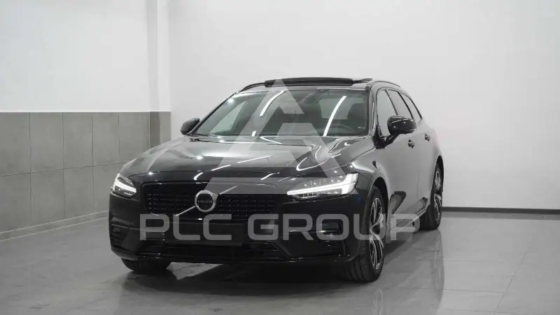 2022 Volvo V90