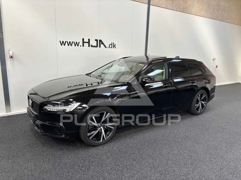 2022 Volvo V90