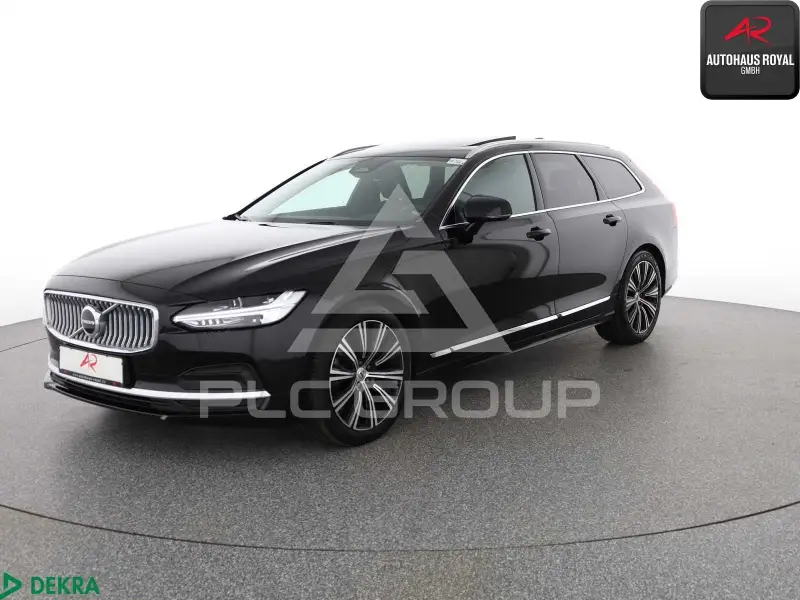 2022 Volvo V90
