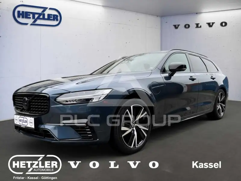 2022 Volvo V90