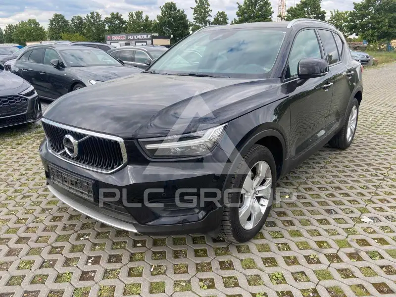 2022 Volvo XC40
