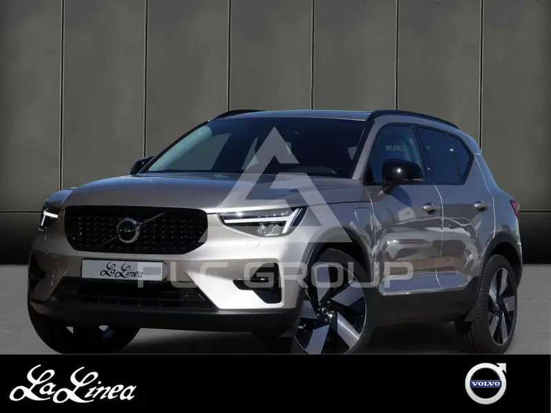 2022 Volvo XC40