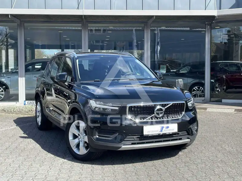 2022 Volvo XC40