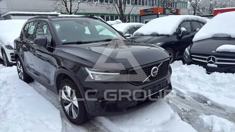 2022 Volvo XC40