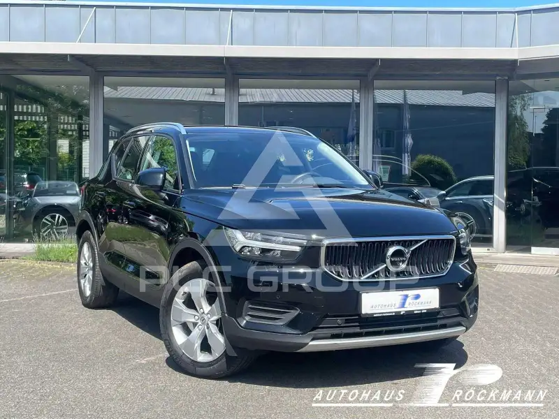 2022 Volvo XC40