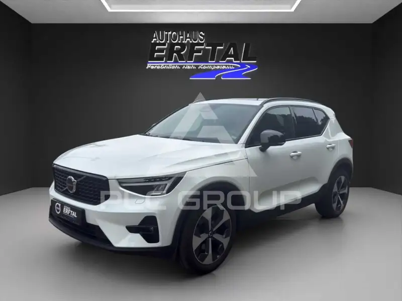 2022 Volvo XC40