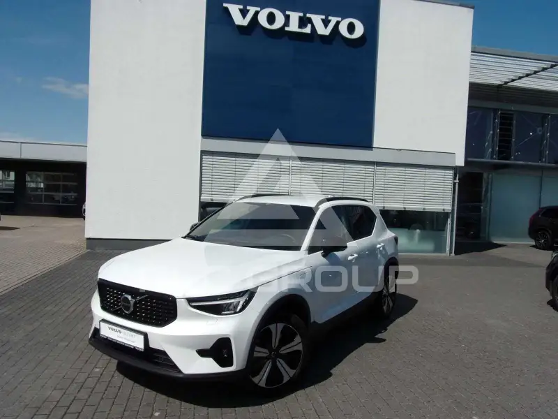2022 Volvo XC40