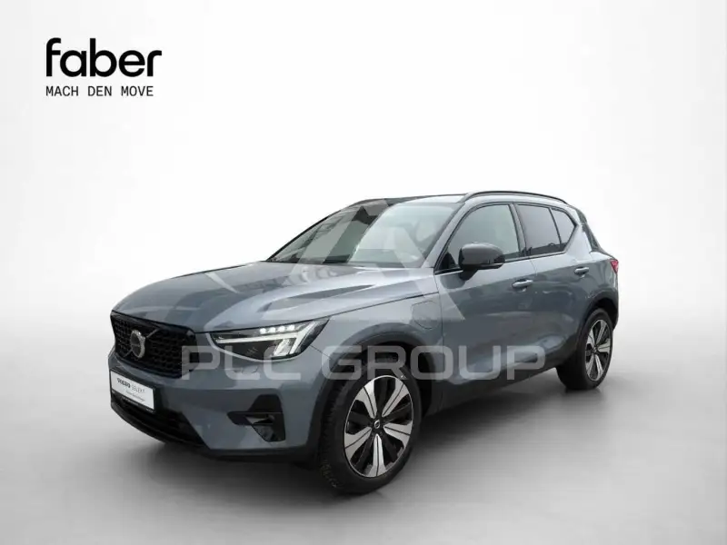 2022 Volvo XC40