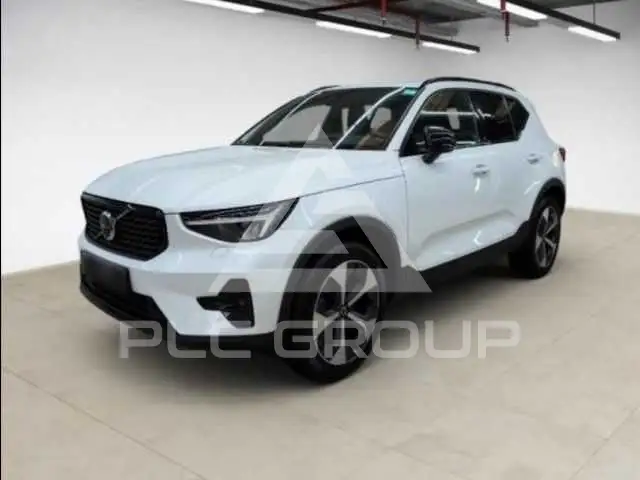 2022 Volvo XC40