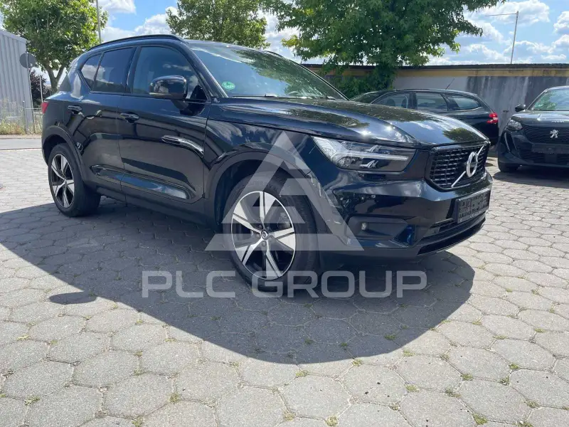 2022 Volvo XC40