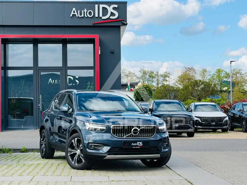 2022 Volvo XC40