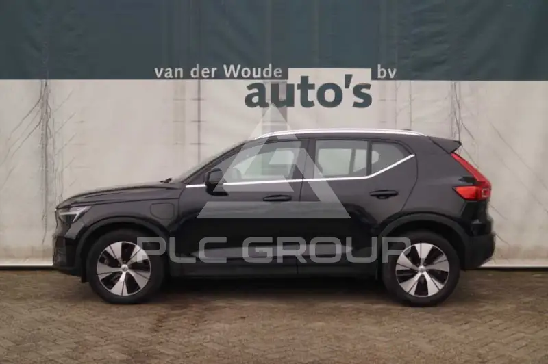 2022 Volvo XC40