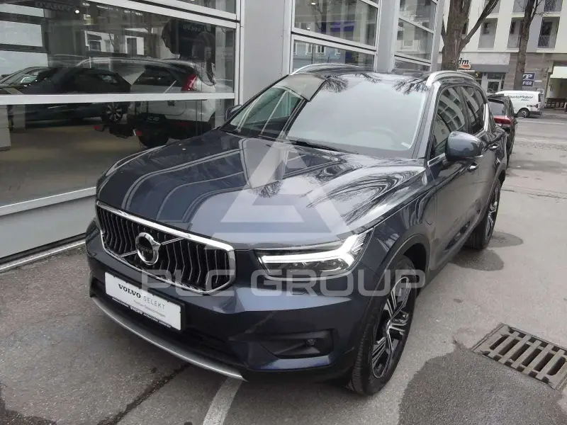 2022 Volvo XC40