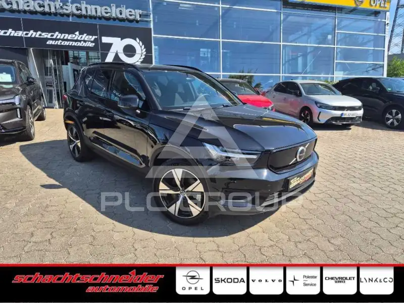 2022 Volvo XC40
