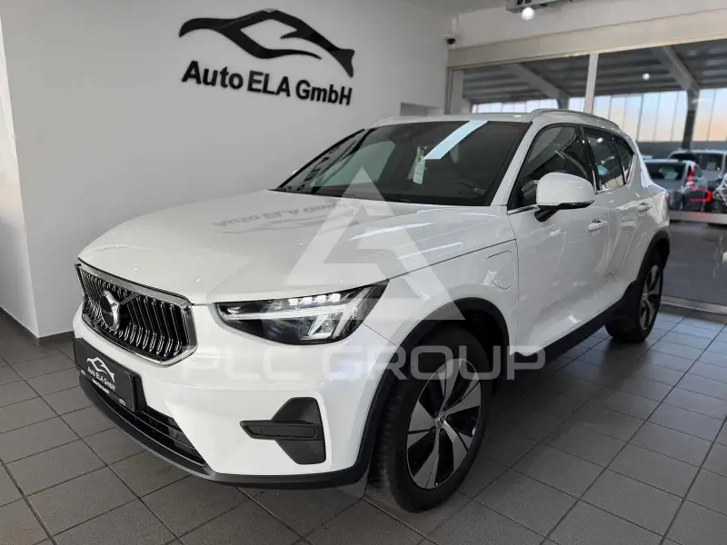 2022 Volvo XC40
