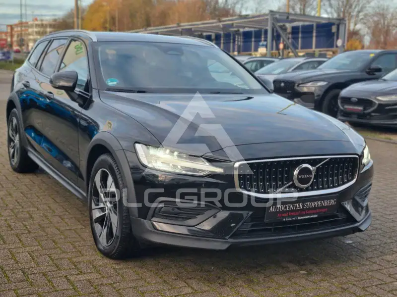 2022 Volvo V60