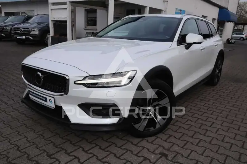 2022 Volvo V60