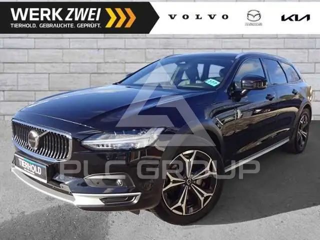 2022 Volvo V90