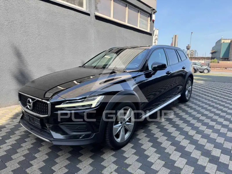 2022 Volvo V60