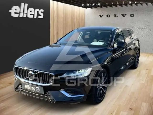 2022 Volvo V60