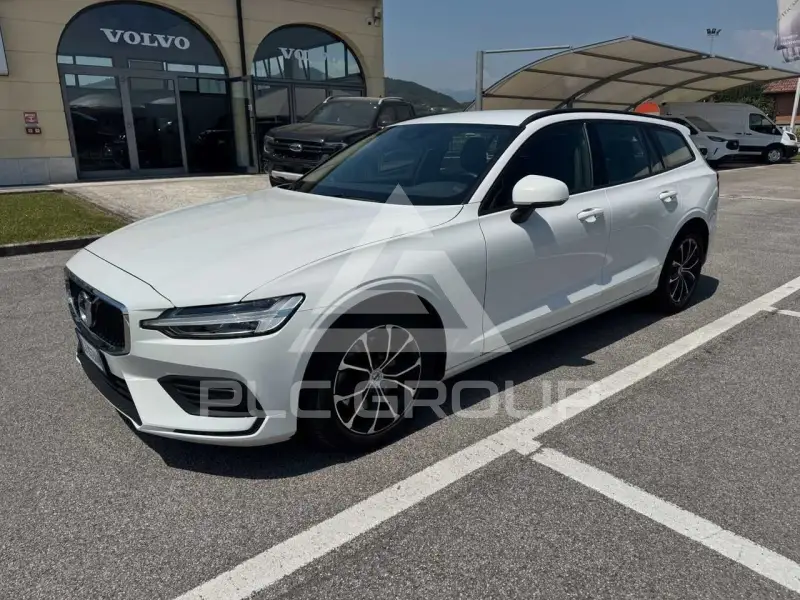 2022 Volvo V60