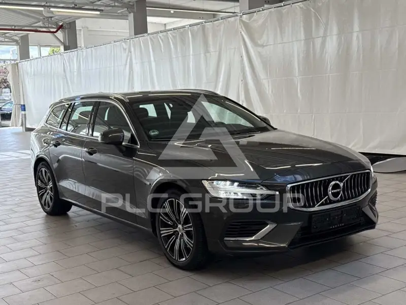 2022 Volvo V60