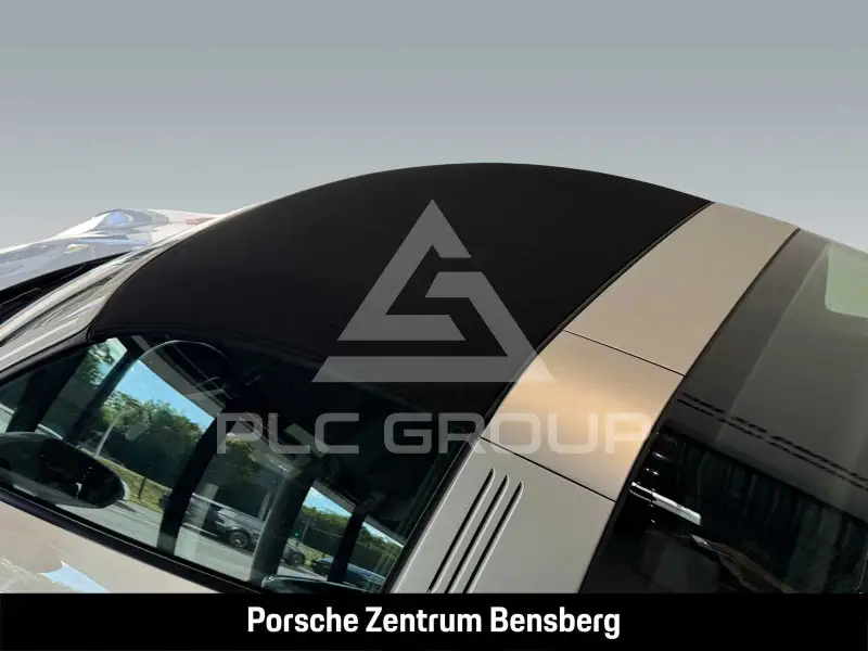 2022 Porsche 911