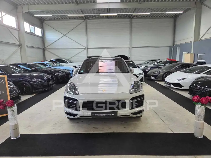 2022 Porsche Cayenne