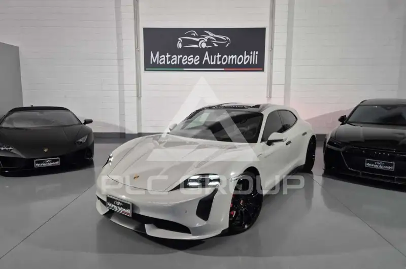 2022 Porsche Taycan