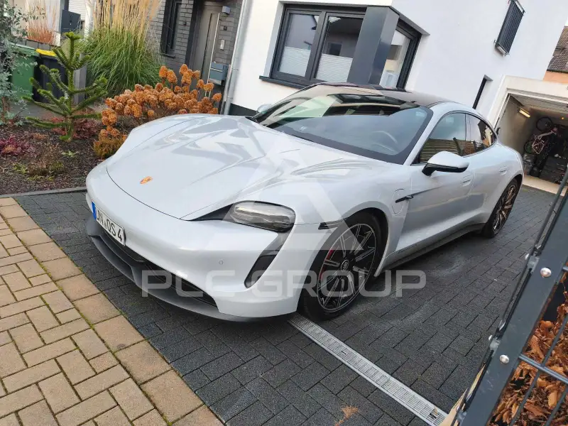 2022 Porsche Taycan