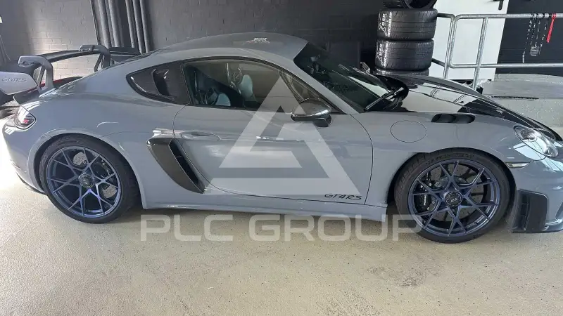 2022 Porsche Cayman