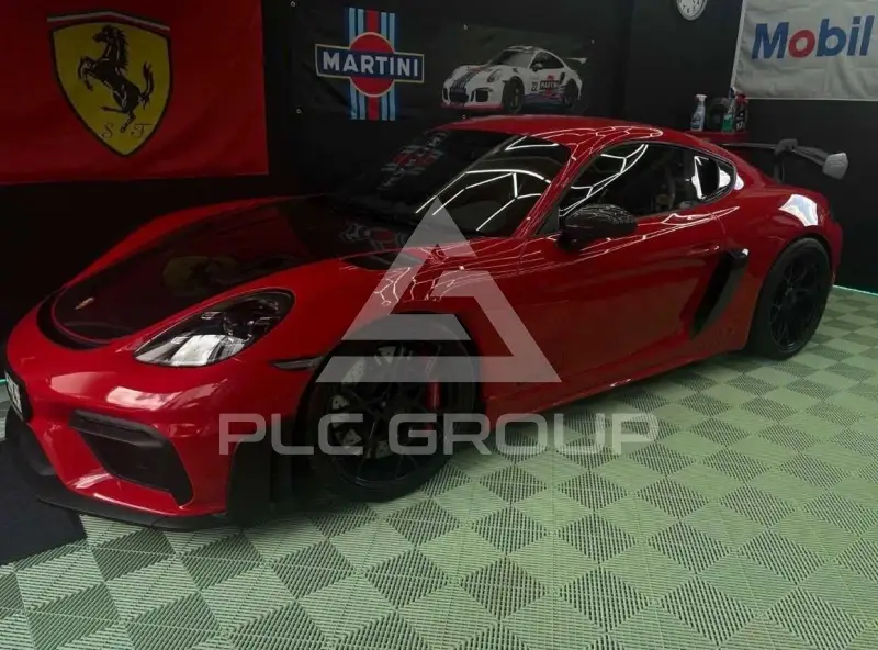2022 Porsche Cayman