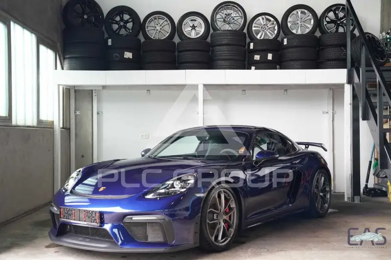2022 Porsche Cayman
