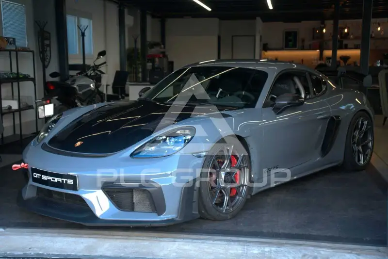 2022 Porsche Cayman