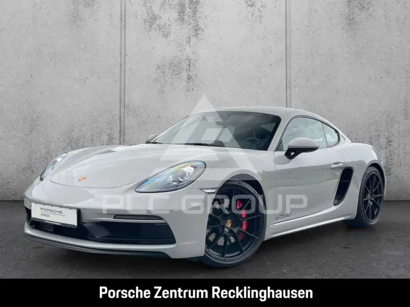2022 Porsche Cayman