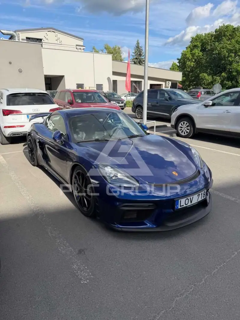 2022 Porsche Cayman