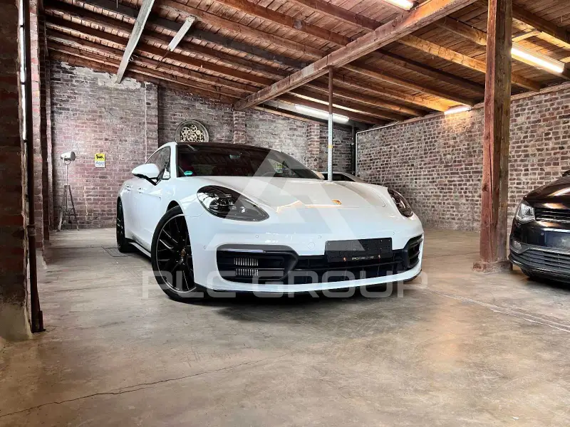 2022 Porsche Panamera