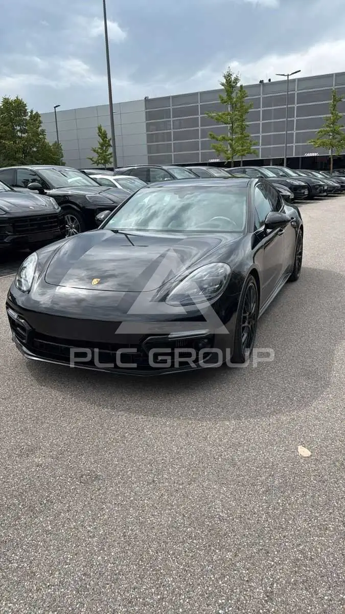 2022 Porsche Panamera