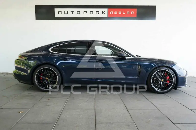 2022 Porsche Panamera
