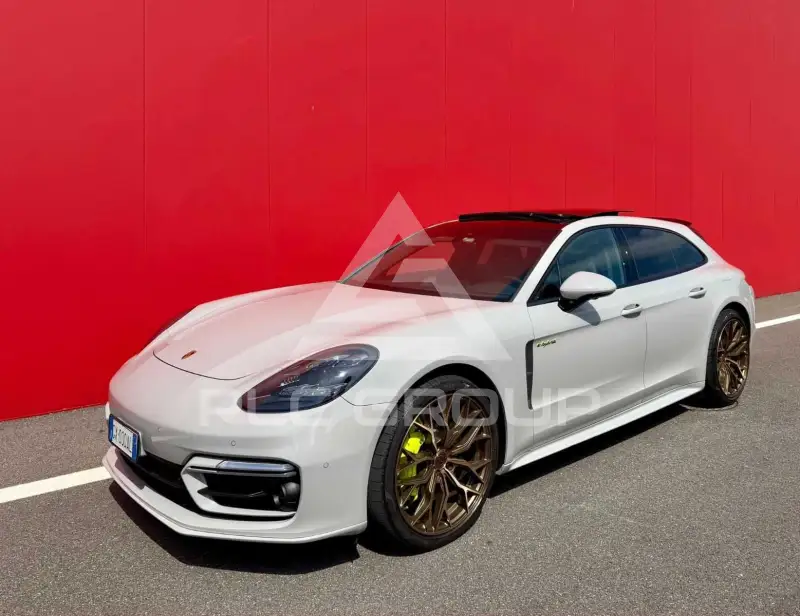 2022 Porsche Panamera