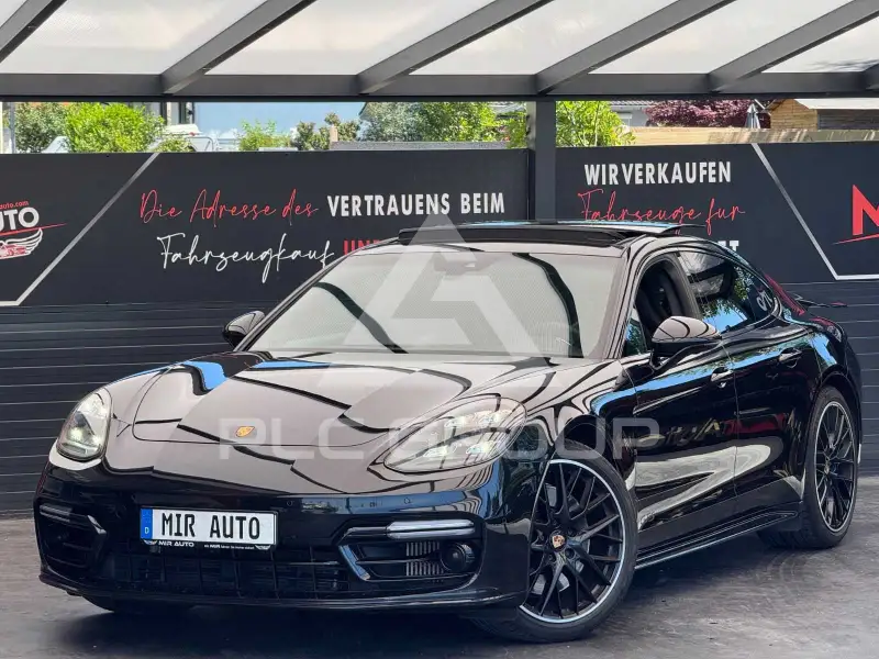 2022 Porsche Panamera