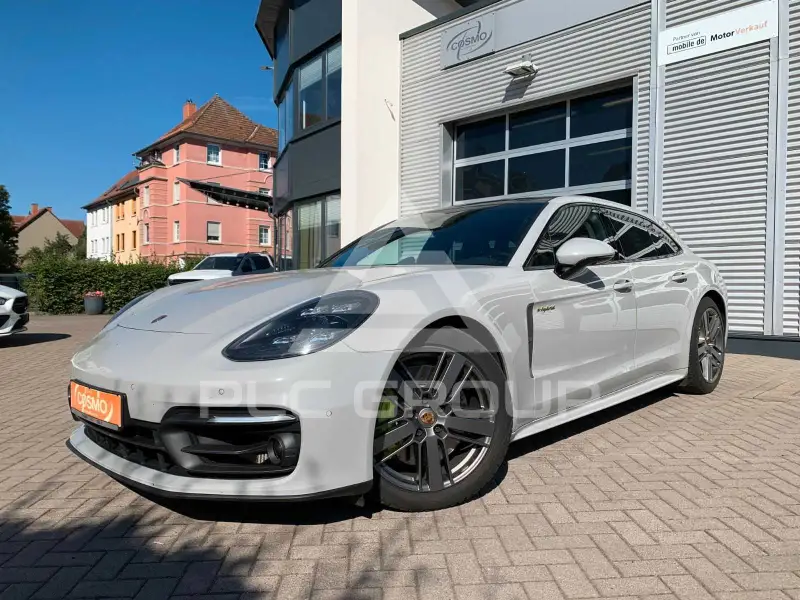 2022 Porsche Panamera
