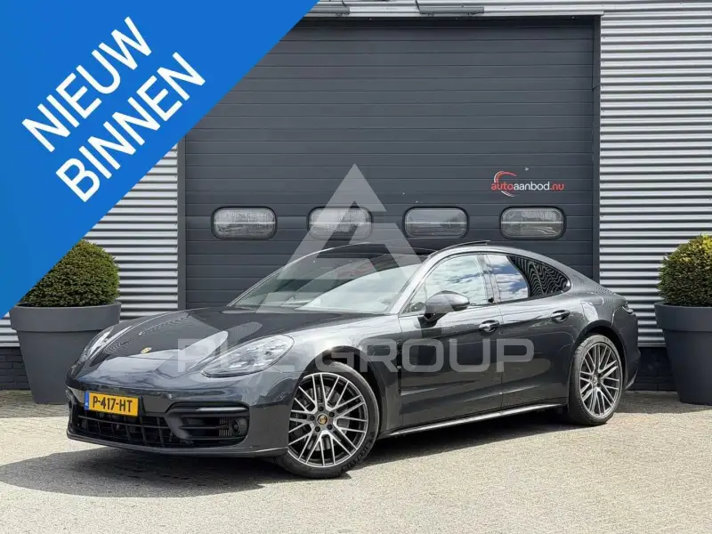 2022 Porsche Panamera