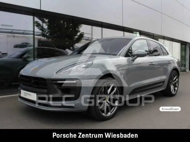 2022 Porsche MACAN