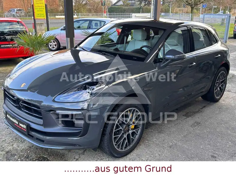 2022 Porsche MACAN