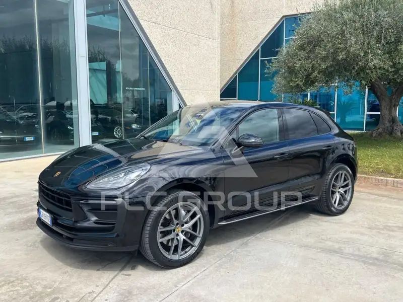 2022 Porsche MACAN