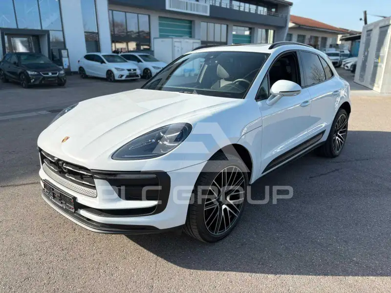 2022 Porsche MACAN
