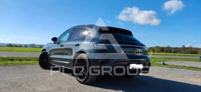 2022 Porsche MACAN